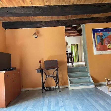 بيت للعطل Entre Lot Et Aveyron Piscine *