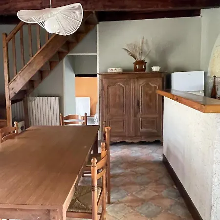 Entre Lot Et Aveyron Piscine بيت للعطل *